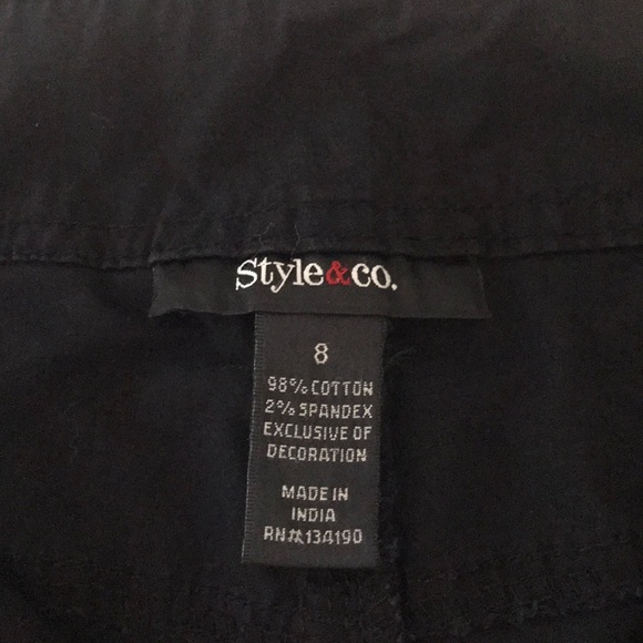 Capris by Style&Co. in EUC. Tons of pockets! - Picture 6 of 7